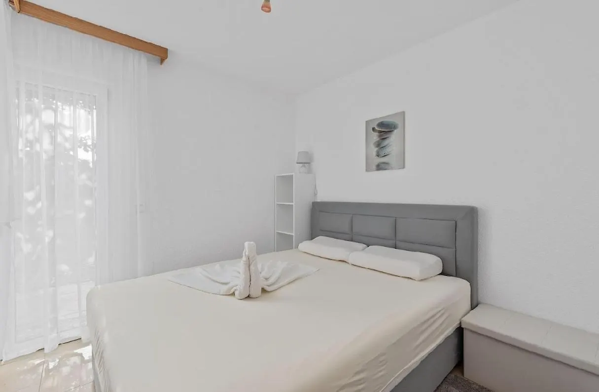 Apartment In Sukosan With Seaview, Terrace, Air Condition, Wifi